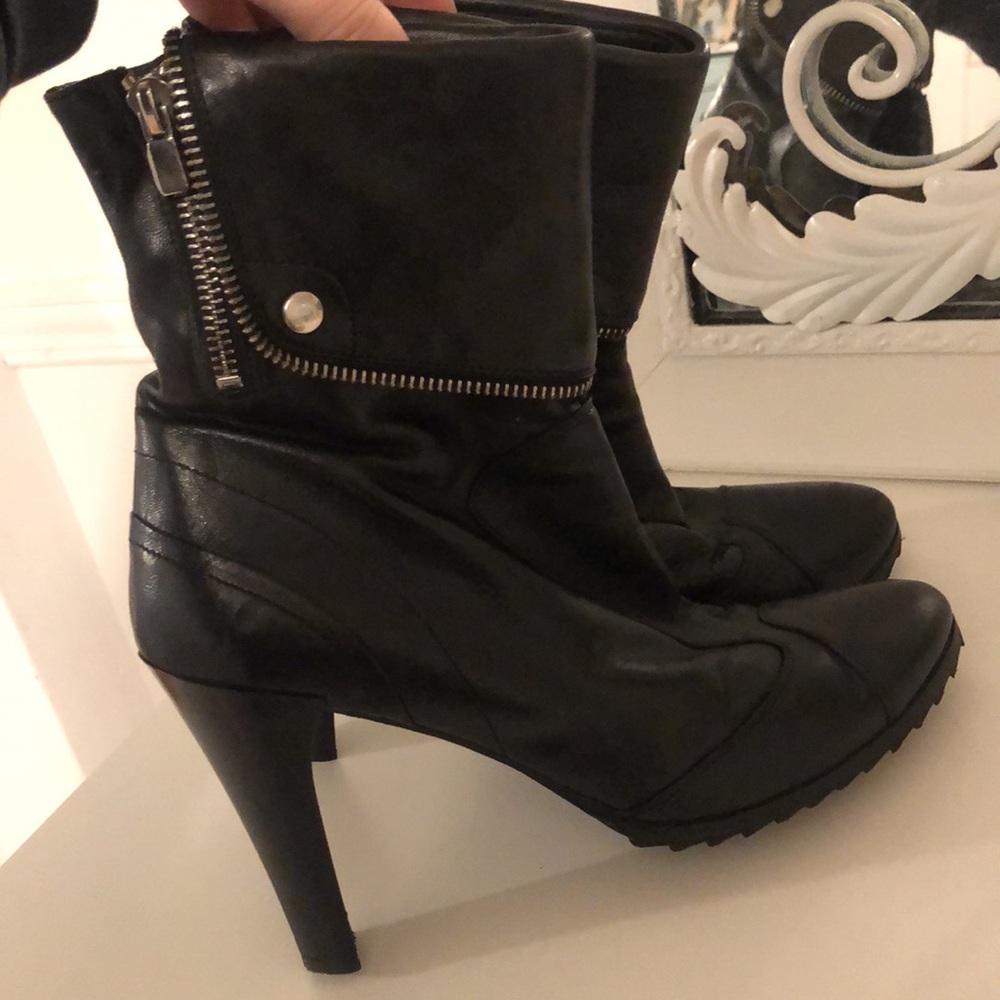 Booties ✨ - Picture 2 of 5